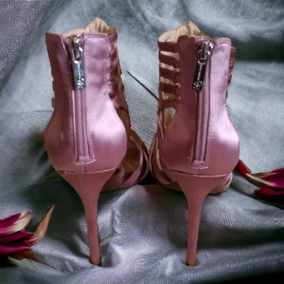 Jessica Simpson Purple Satin Heels - Picture 5 of 6